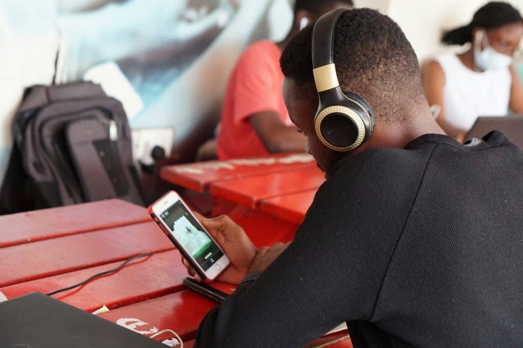 1xBet Ghana vs SportyBet Ghana 2026: Which Is Better for Ghanaian Bettors?