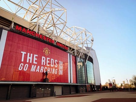 Football News Today: Manchester United reignite interest in V | Alex Iwobi becomes Nigeria centurion aft